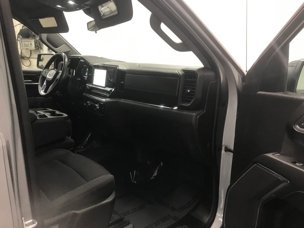 Used 2023 GMC Sierra 1500 Elevation image 37