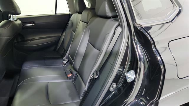 Used 2025 Toyota Corolla Cross XLE image 21