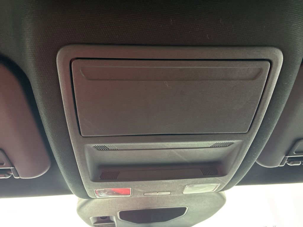Used 2025 Ford Escape ST-Line AWD/4WD image 22