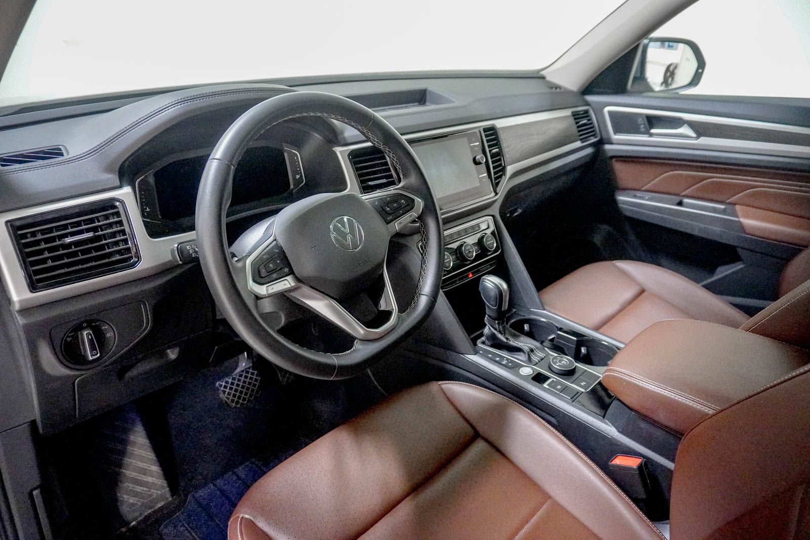 Used 2023 Volkswagen Atlas SE w/ Panoramic Sunroof Package AWD/4WD image 21