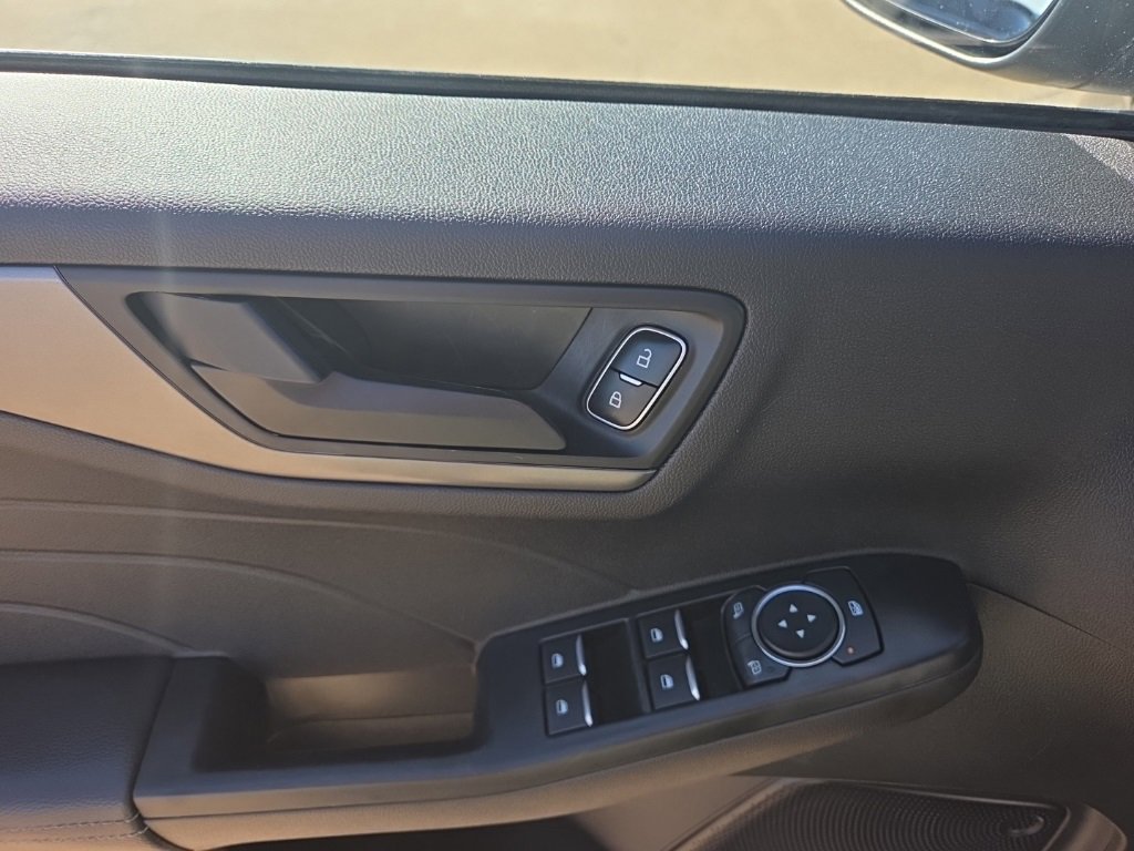 Used 2024 Ford Escape Active image 11