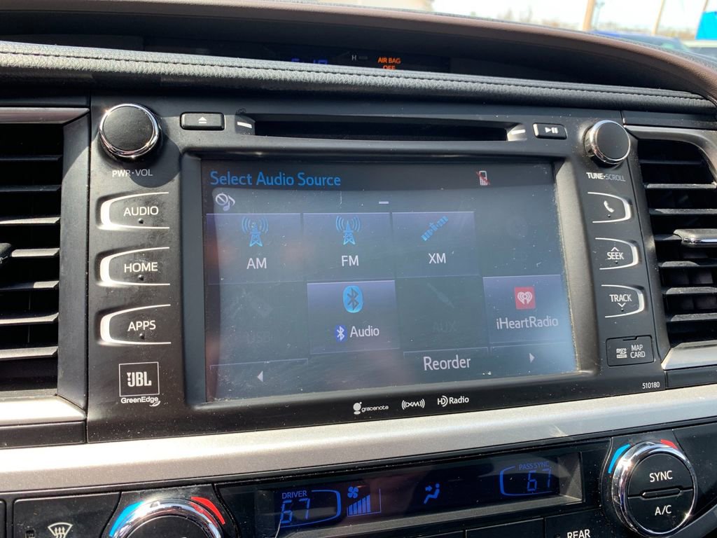Used 2018 Toyota Highlander Limited image 24