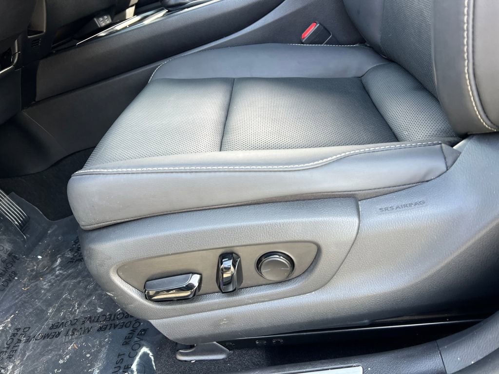 Used 2023 Lexus UX 250h F Sport image 15