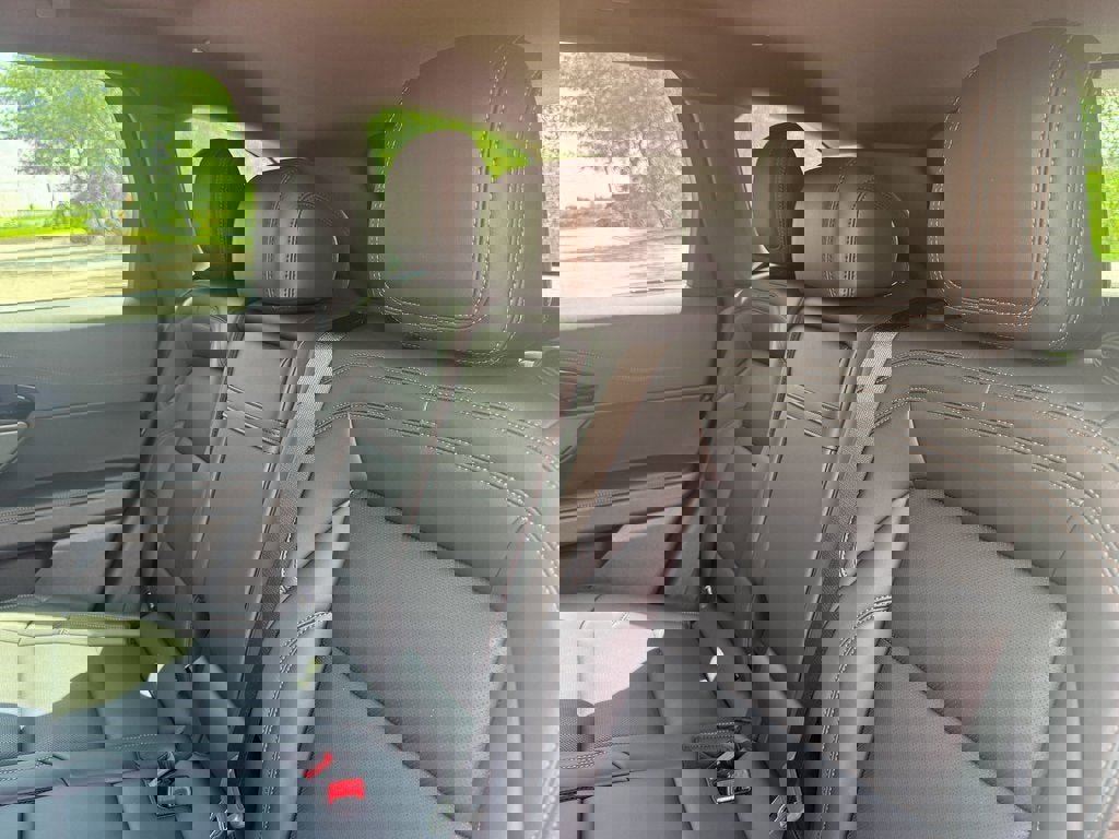 New 2025 Lincoln Nautilus Premier w/ Equipment Group 102A image 16