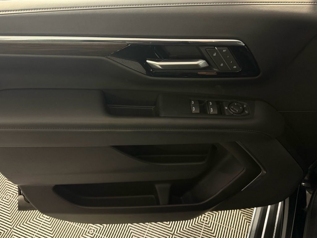 Used 2025 Chevrolet Tahoe LT image 21