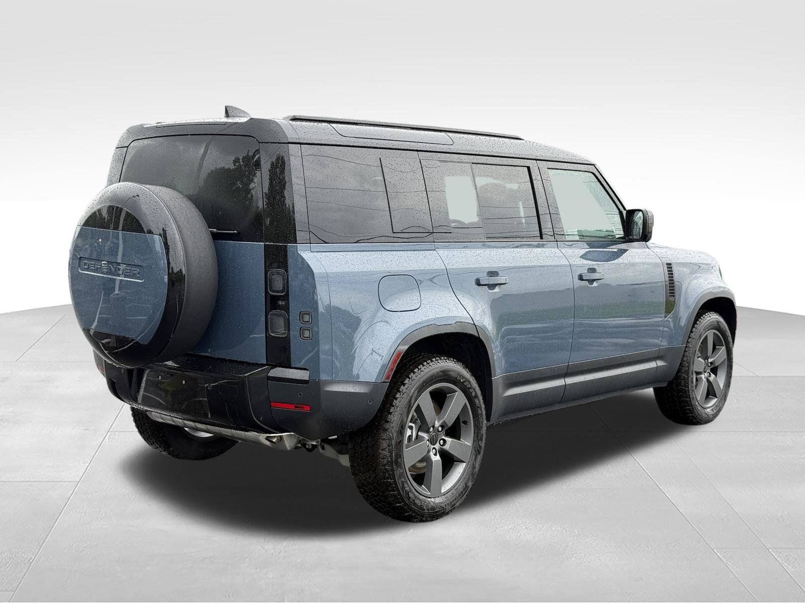 New 2026 Land Rover Defender 110 S AWD/4WD image 6