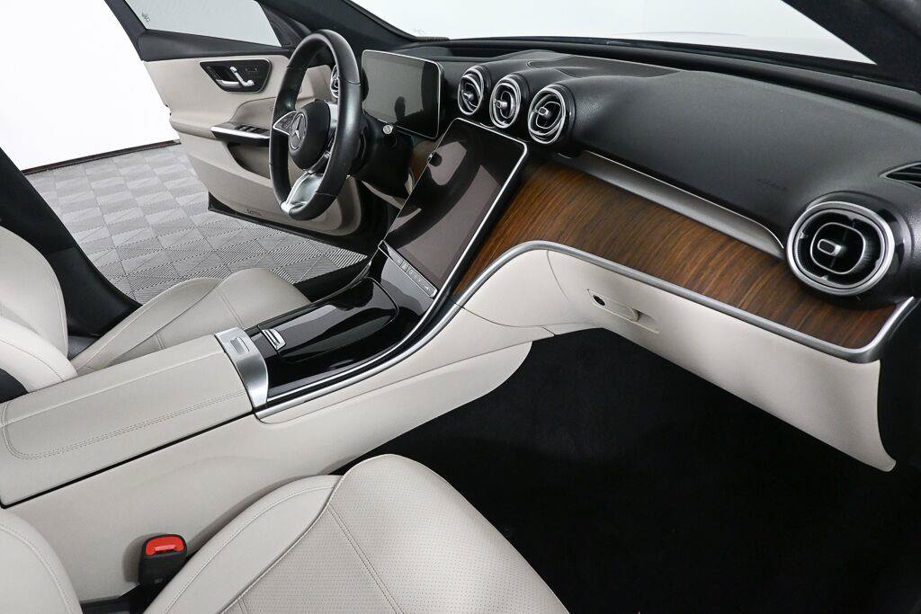 Used 2023 Mercedes-Benz C 300 Sedan image 22