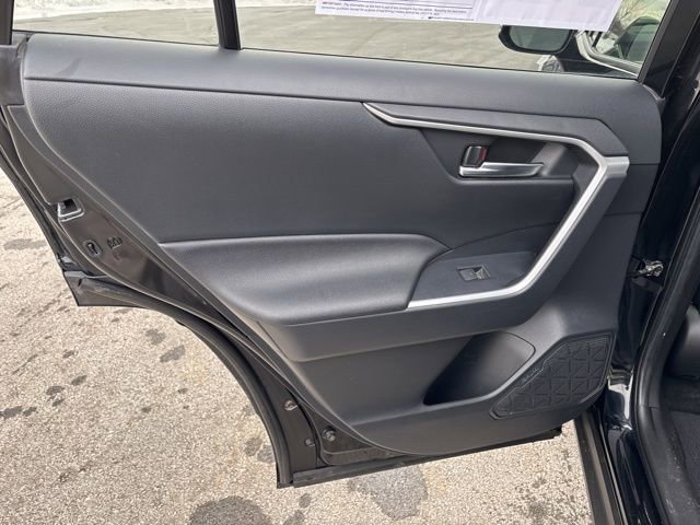 Used 2023 Toyota RAV4 XLE Premium image 19