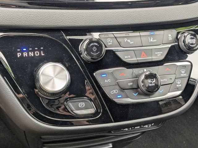 New 2025 Chrysler Voyager LX FWD image 22