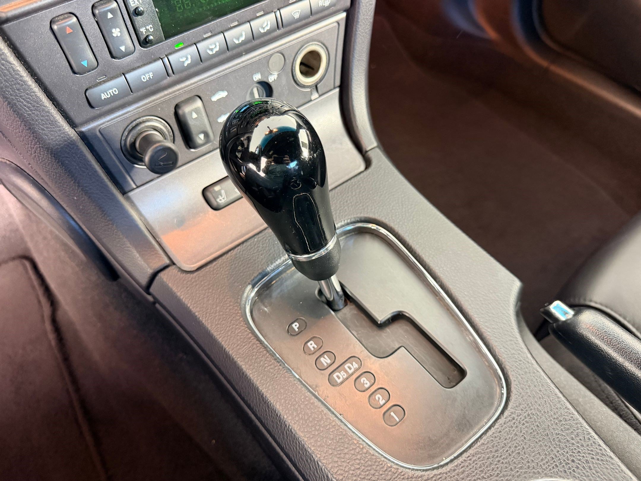 Used 2003 Ford Thunderbird RWD image 22