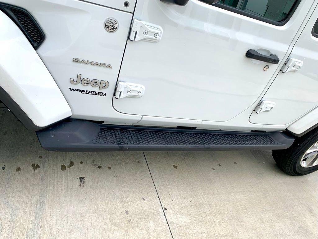 Used 2022 Jeep Wrangler Unlimited Sahara image 10