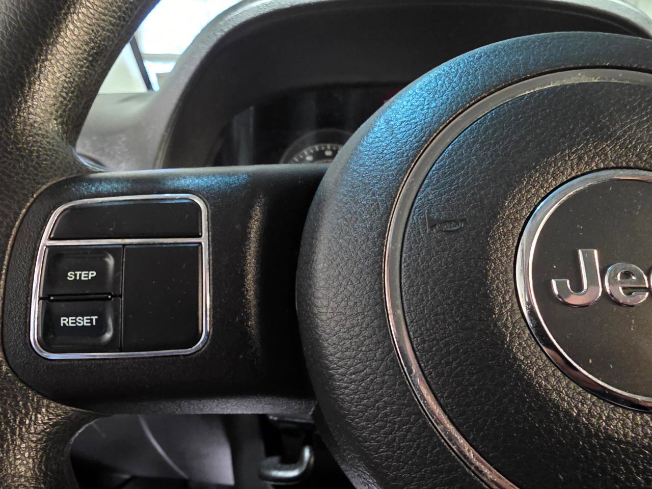 Used 2016 Jeep Compass Sport w/ Power Value Group image 27