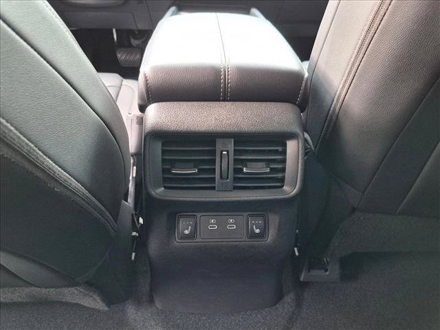 Certified 2026 Nissan Murano SL w/ Comfort Package AWD/4WD image 18