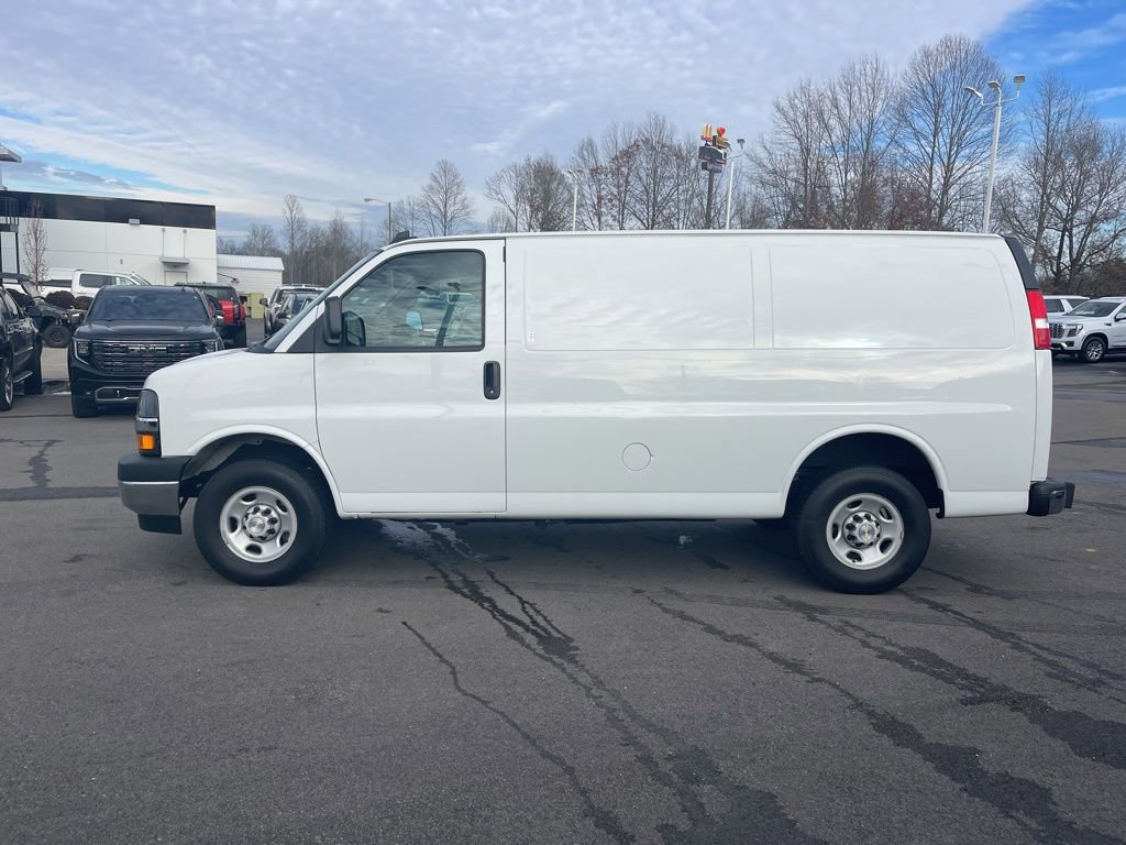 Used 2024 Chevrolet Express 2500 Work Van w/ Driver Convenience Package image 2