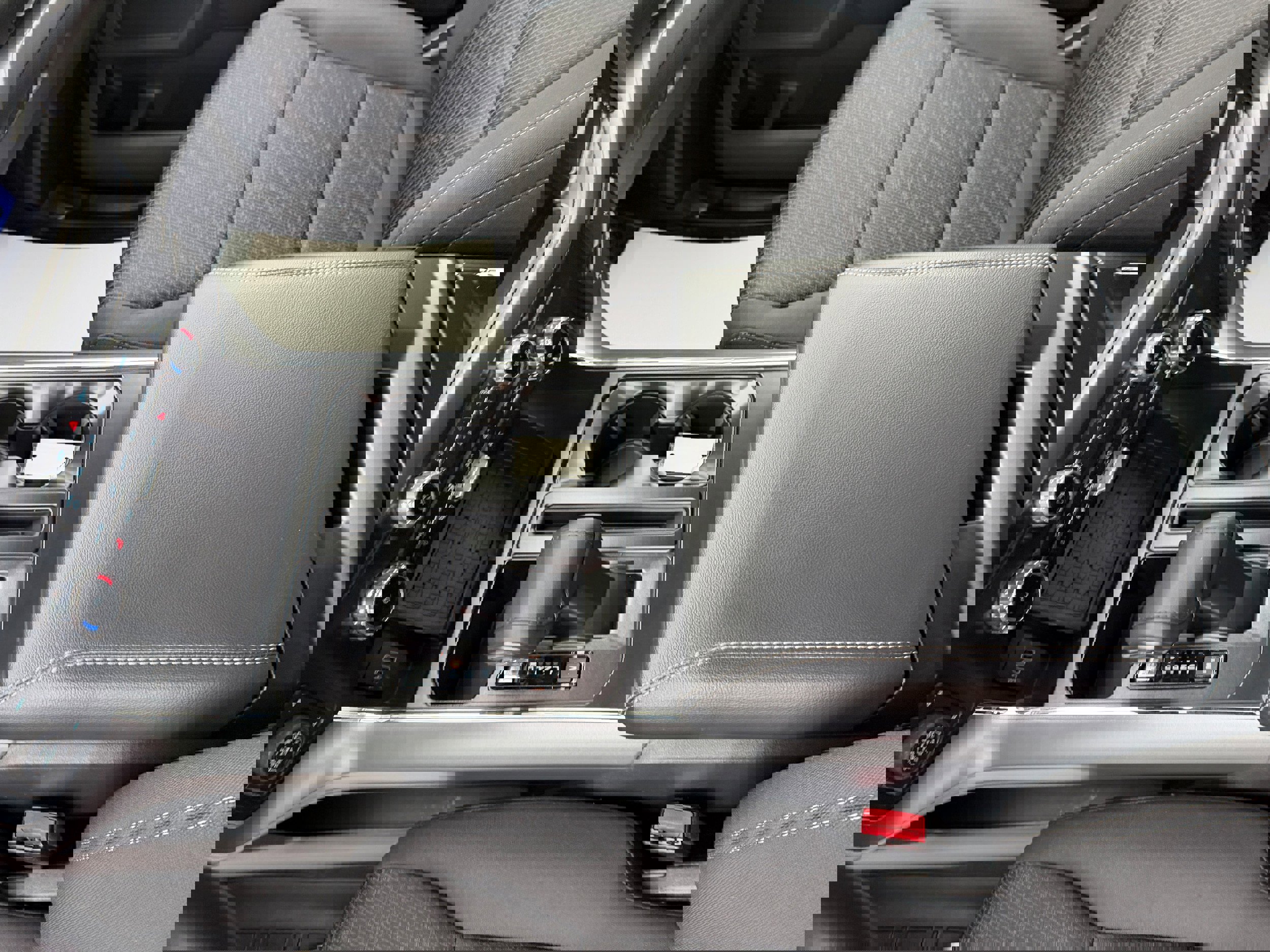 Certified 2025 Ford F150 XLT w/ Equipment Group 302A MID image 15