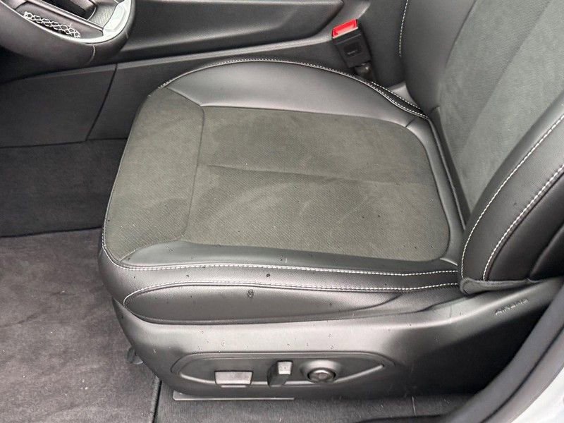 New 2025 Jeep Grand Cherokee Altitude image 10