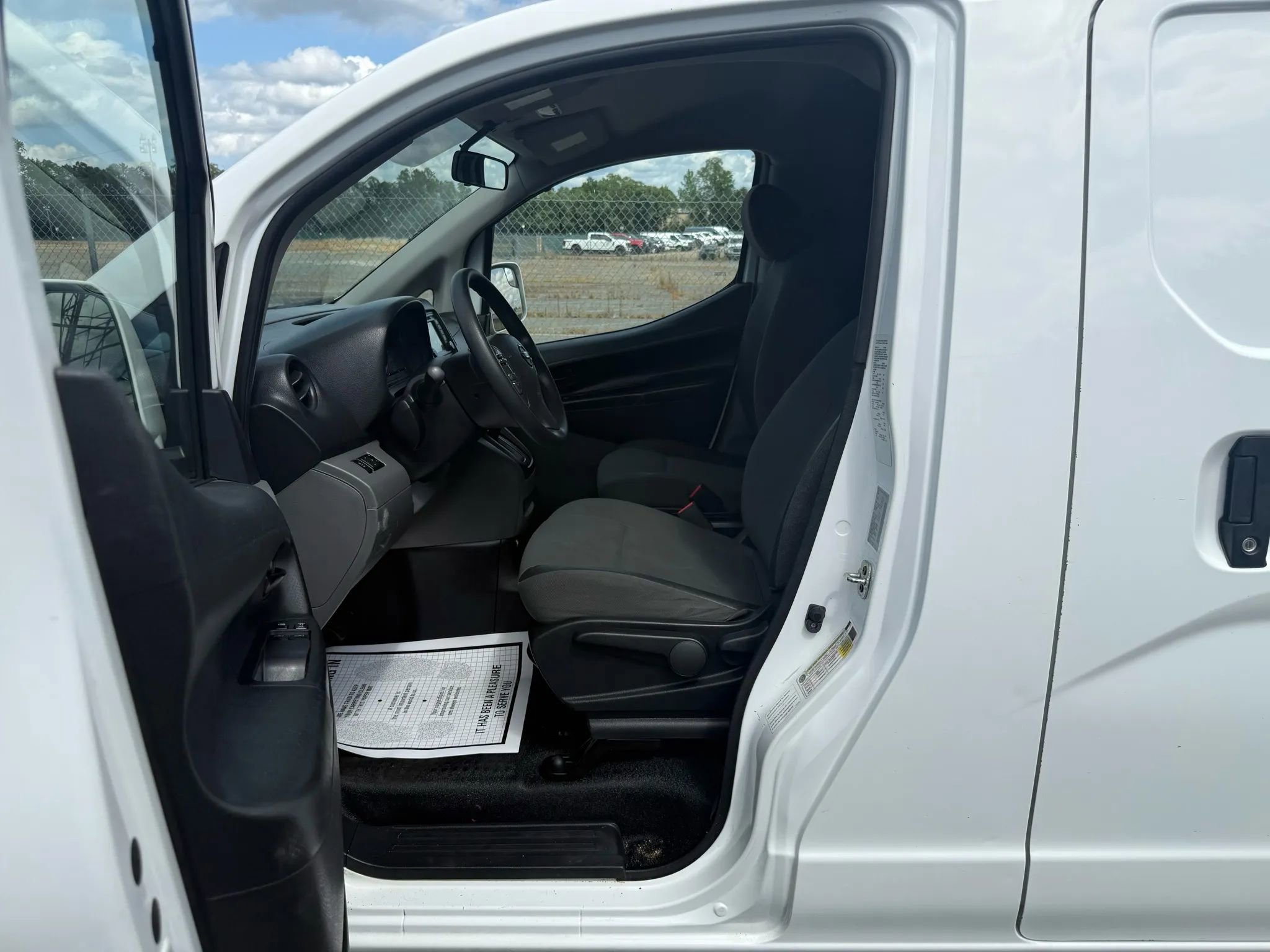 Used 2018 Nissan NV200 SV w/ Navigation Package image 16