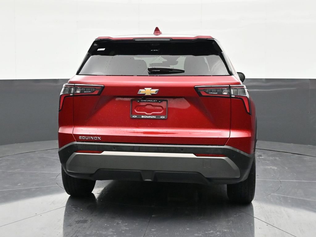 Used 2025 Chevrolet Equinox LT w/ Safety and Technology Package image 4