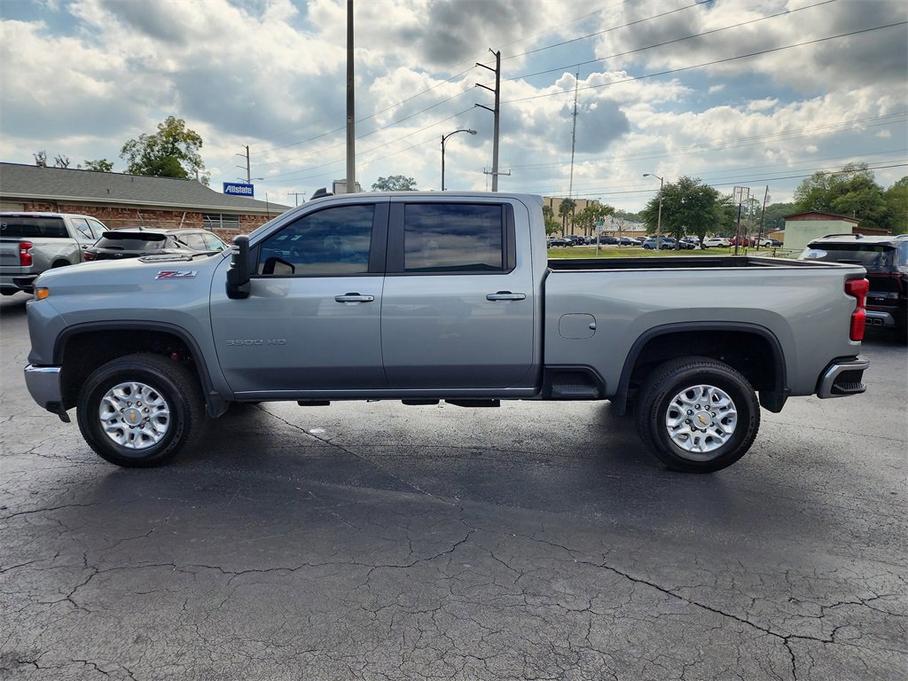 Used 2025 Chevrolet Silverado 3500 LT image 7