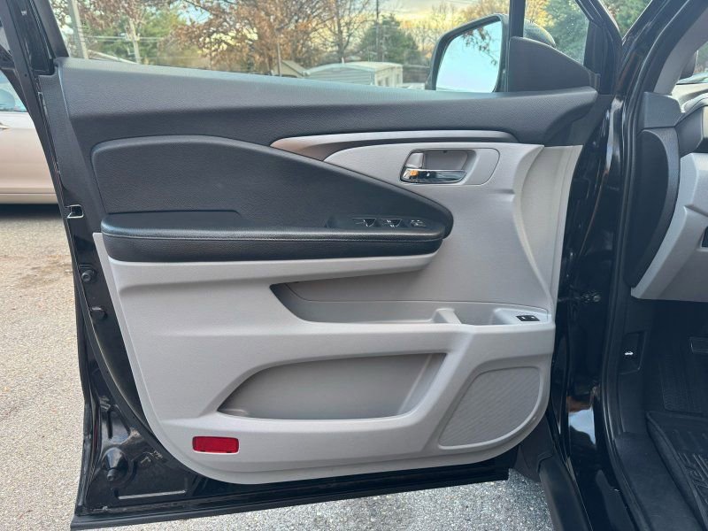 Used 2017 Honda Pilot EX-L image 14