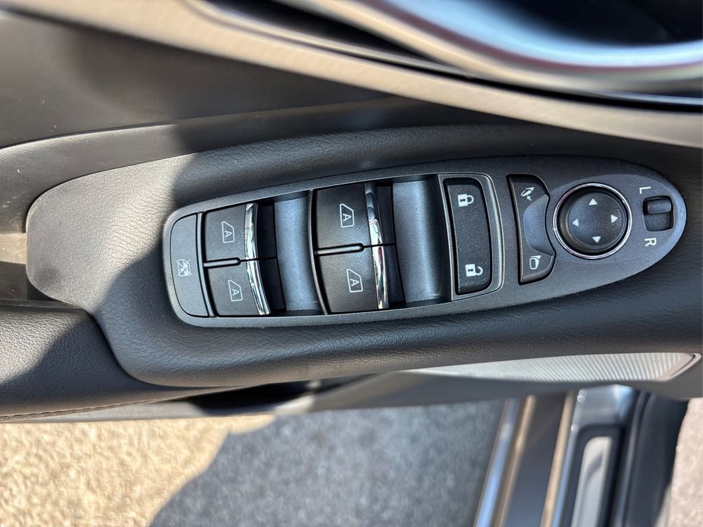 Used 2023 INFINITI Q50 Luxe w/ Cargo Package image 35