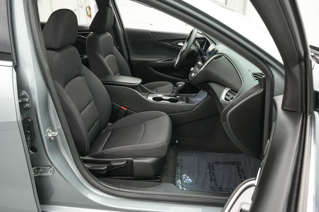 Used 2024 Chevrolet Malibu LS FWD image 20