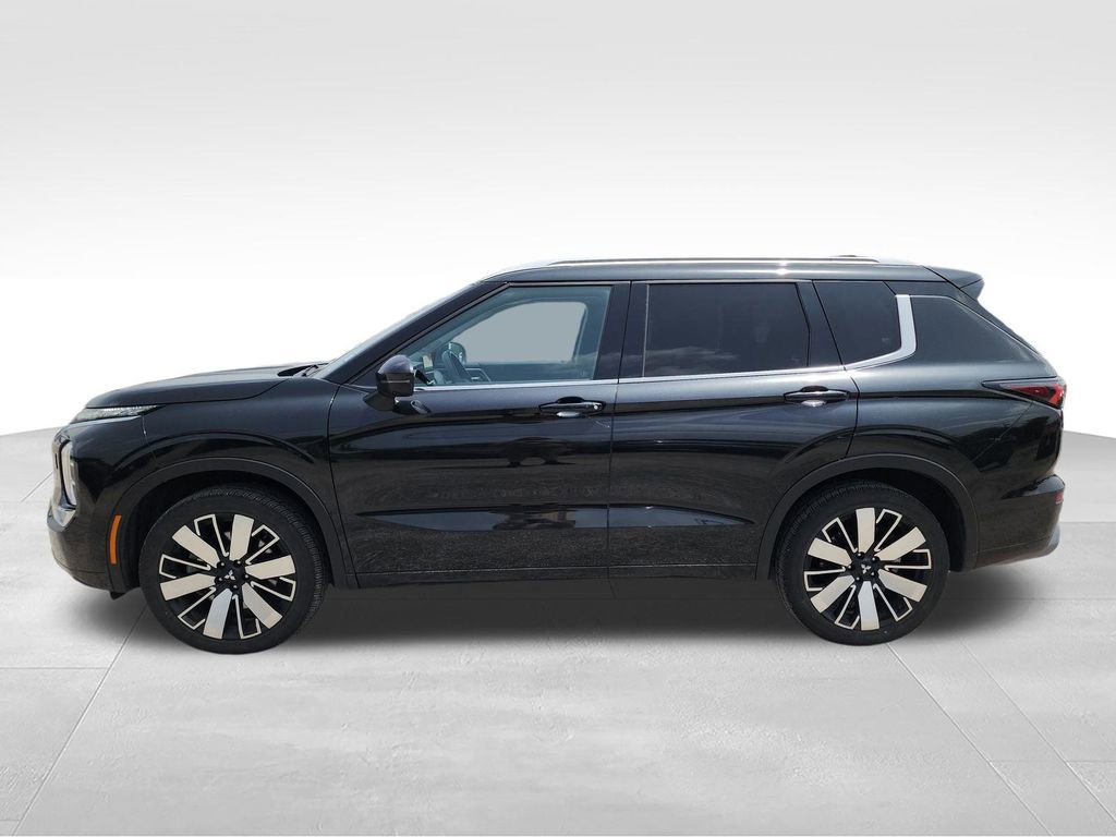 Used 2025 Mitsubishi Outlander SEL AWD/4WD image 6