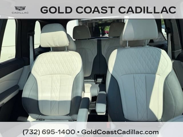 Used 2025 BMW X7 M60i AWD/4WD image 22