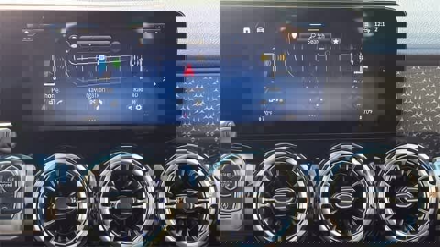 Certified 2025 Mercedes-Benz GLB 250 4MATIC image 93