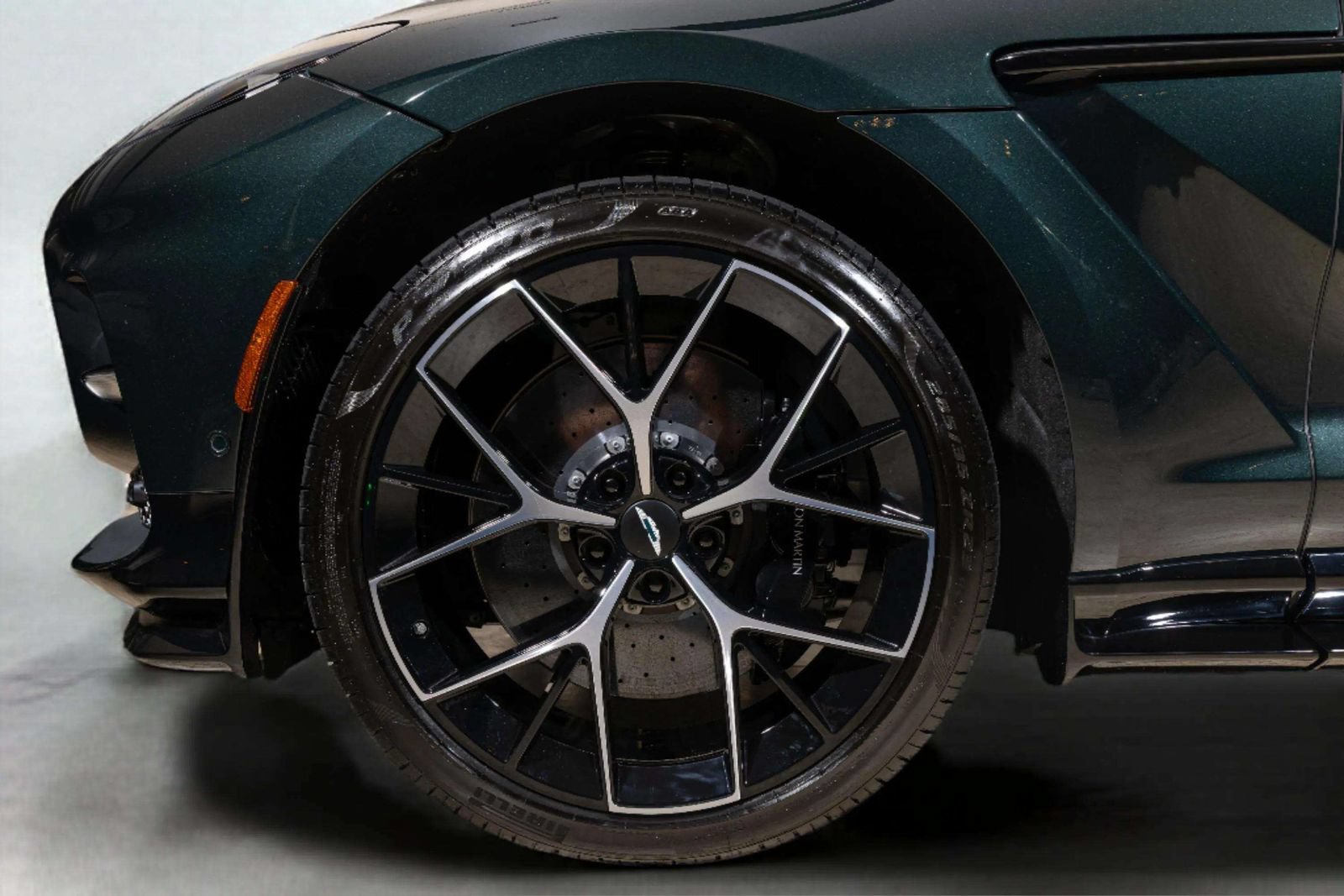 New 2026 Aston Martin DBX 707 AWD/4WD image 8