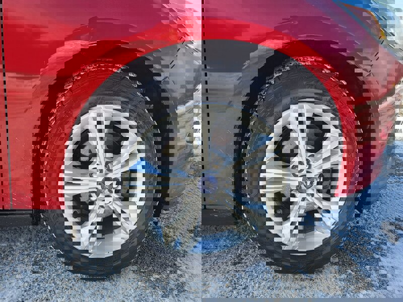 Used 2012 Ford Focus SE w/ SE Sport Pkg image 30