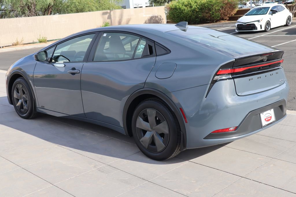 Certified 2025 Toyota Prius LE image 7