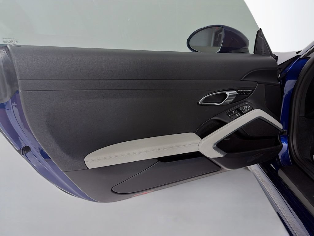 Certified 2024 Porsche 718 Cayman S RWD image 13