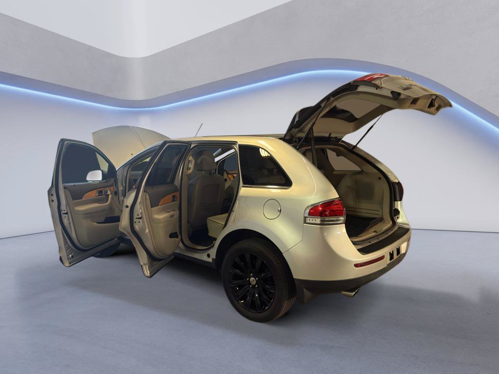 Used 2015 Lincoln MKX AWD w/ Equipment Group 102A image 12