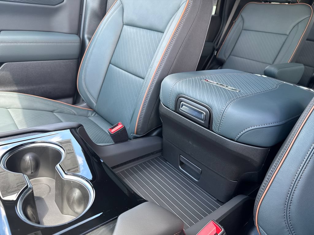New 2026 GMC Yukon AT4 w/ AT4 Premium Plus Package AWD/4WD image 52