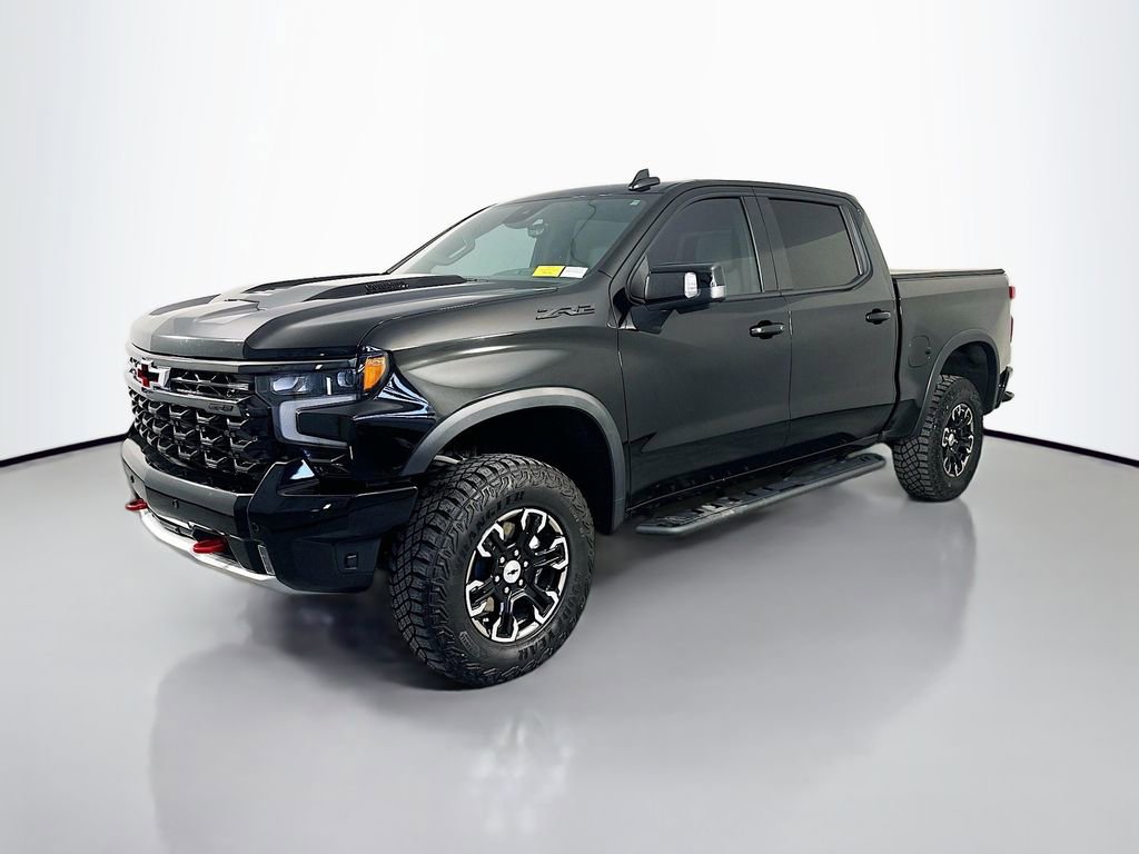 Used 2025 Chevrolet Silverado 1500 ZR2 w/ Technology Package image 3