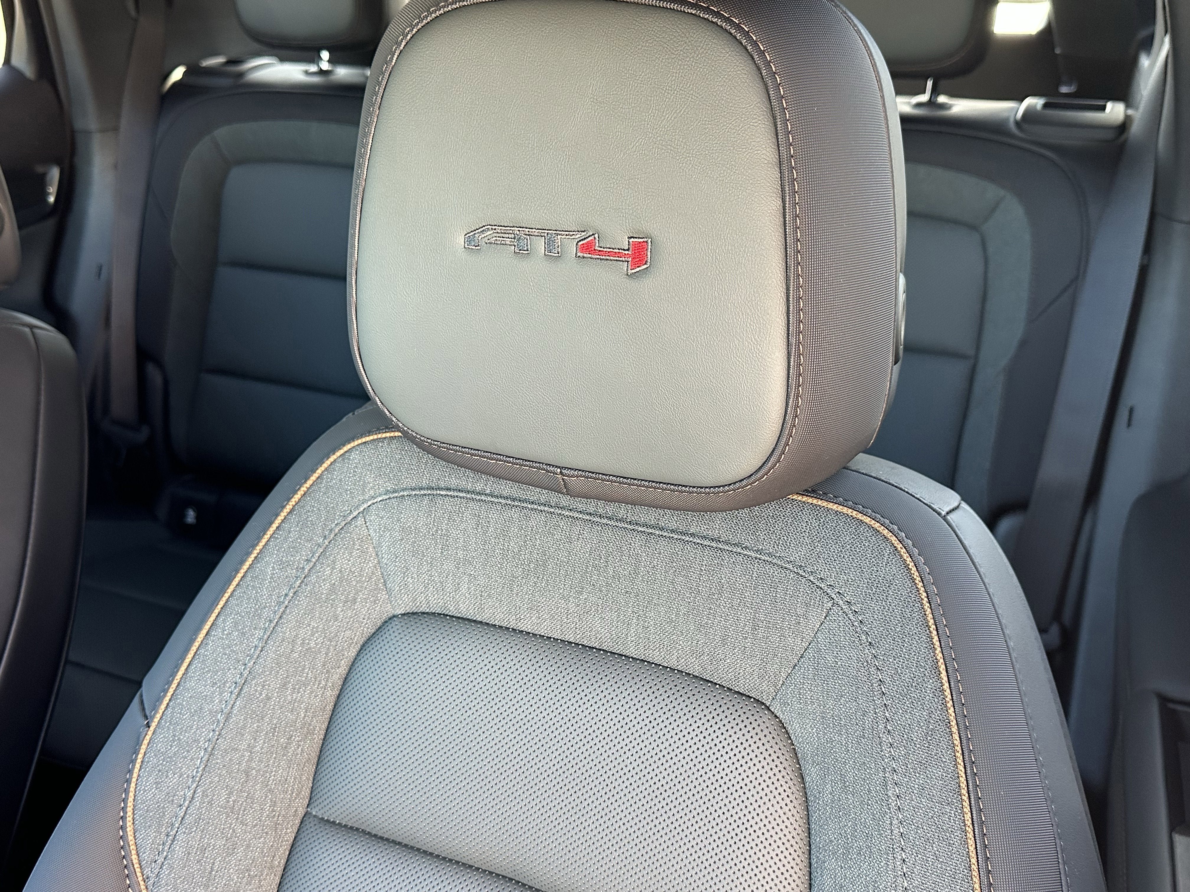 New 2026 GMC Terrain AT4 w/ Technology Package II AWD/4WD image 23