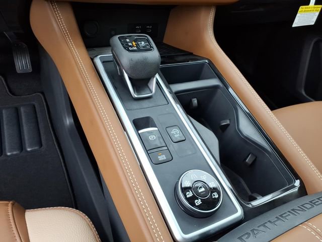 New 2026 Nissan Pathfinder Platinum image 13