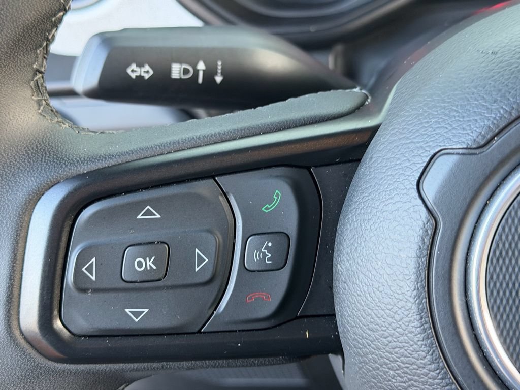 Used 2025 Jeep Wrangler Unlimited Sport AWD/4WD image 25