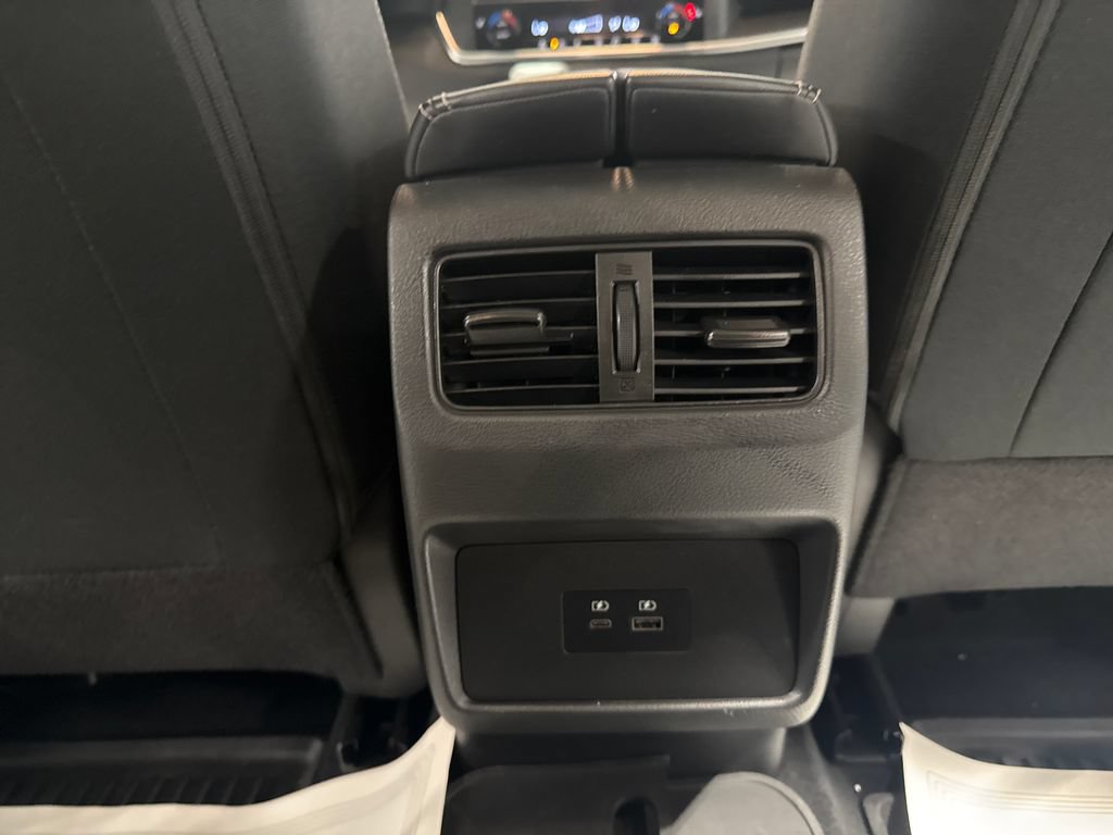 Used 2023 Nissan Rogue SV AWD/4WD image 40