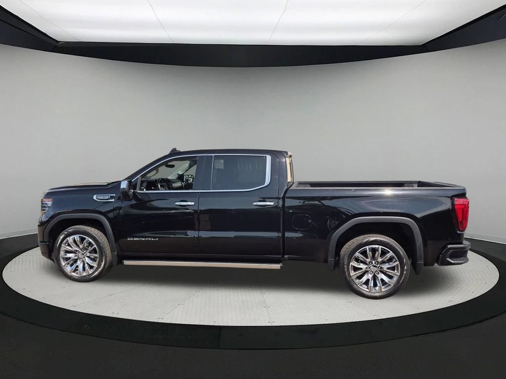 Used 2023 GMC Sierra 1500 Denali w/ Denali Reserve Package AWD/4WD image 2