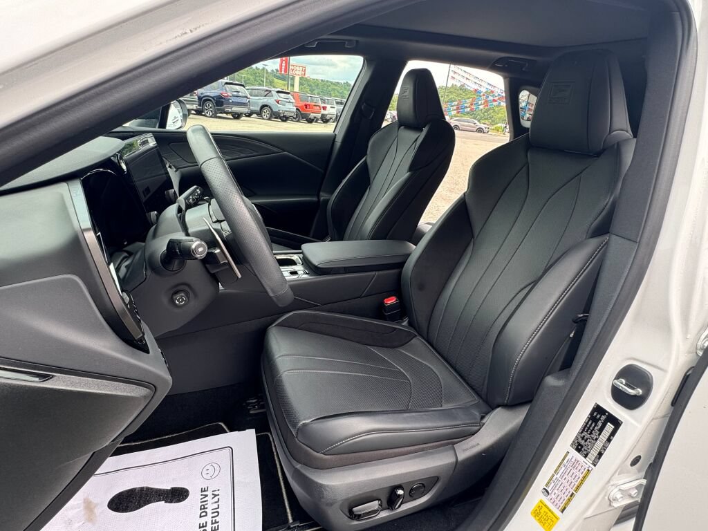 Used 2025 Lexus RX 500h F Sport w/ Convenience Package AWD/4WD image 15