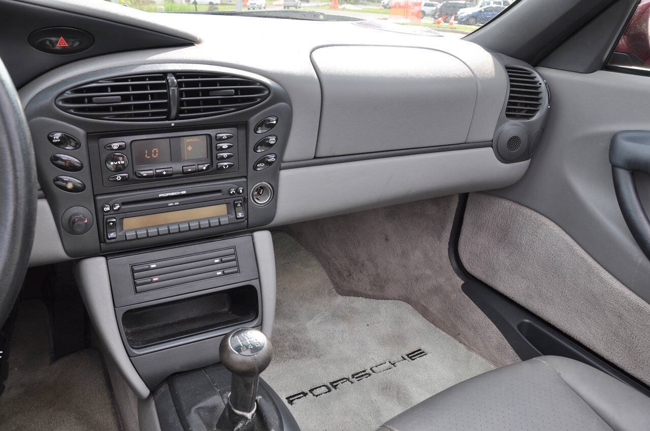 Used 1997 Porsche Boxster RWD image 25