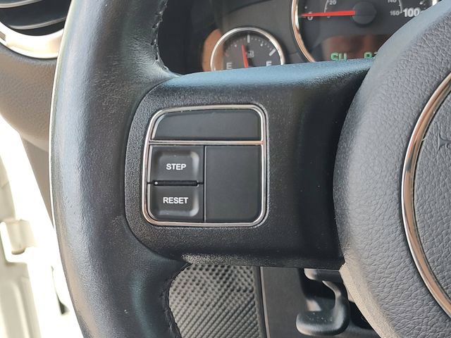 Certified 2016 Jeep Wrangler Unlimited Sahara AWD/4WD image 18