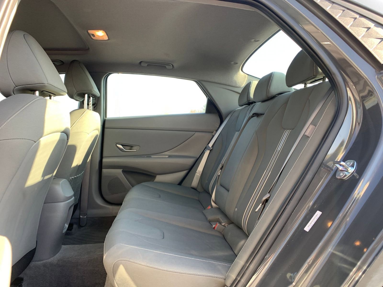 Used 2025 Hyundai Elantra SEL image 24