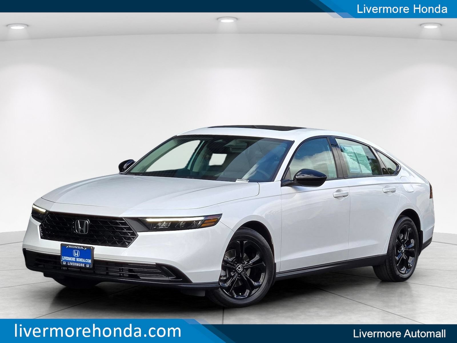 Used 2025 Honda Accord SE image 1