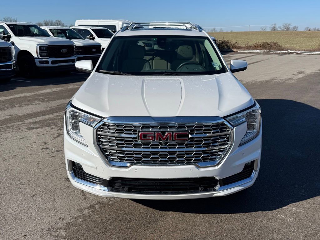 Used 2022 GMC Terrain Denali w/ Denali Premium Package image 24