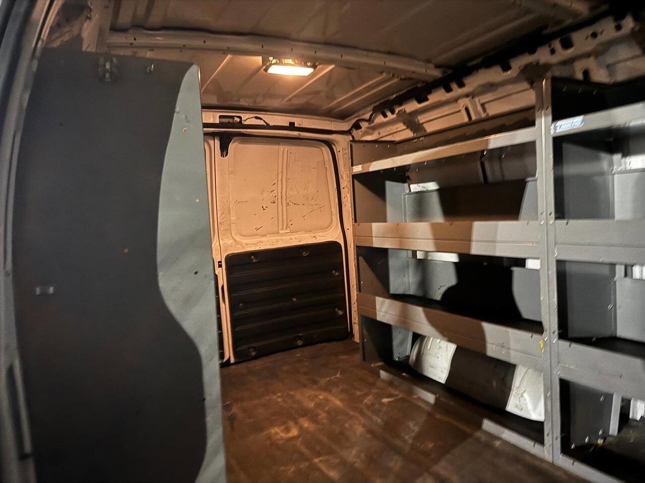 Used 2014 Chevrolet Express 3500 image 29