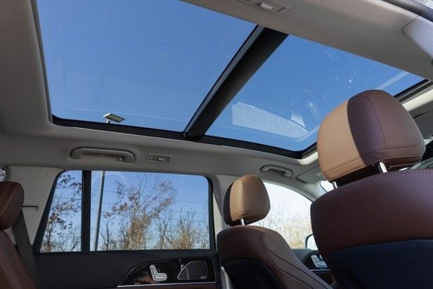 New 2026 Mercedes-Benz GLS 450 4MATIC image 28