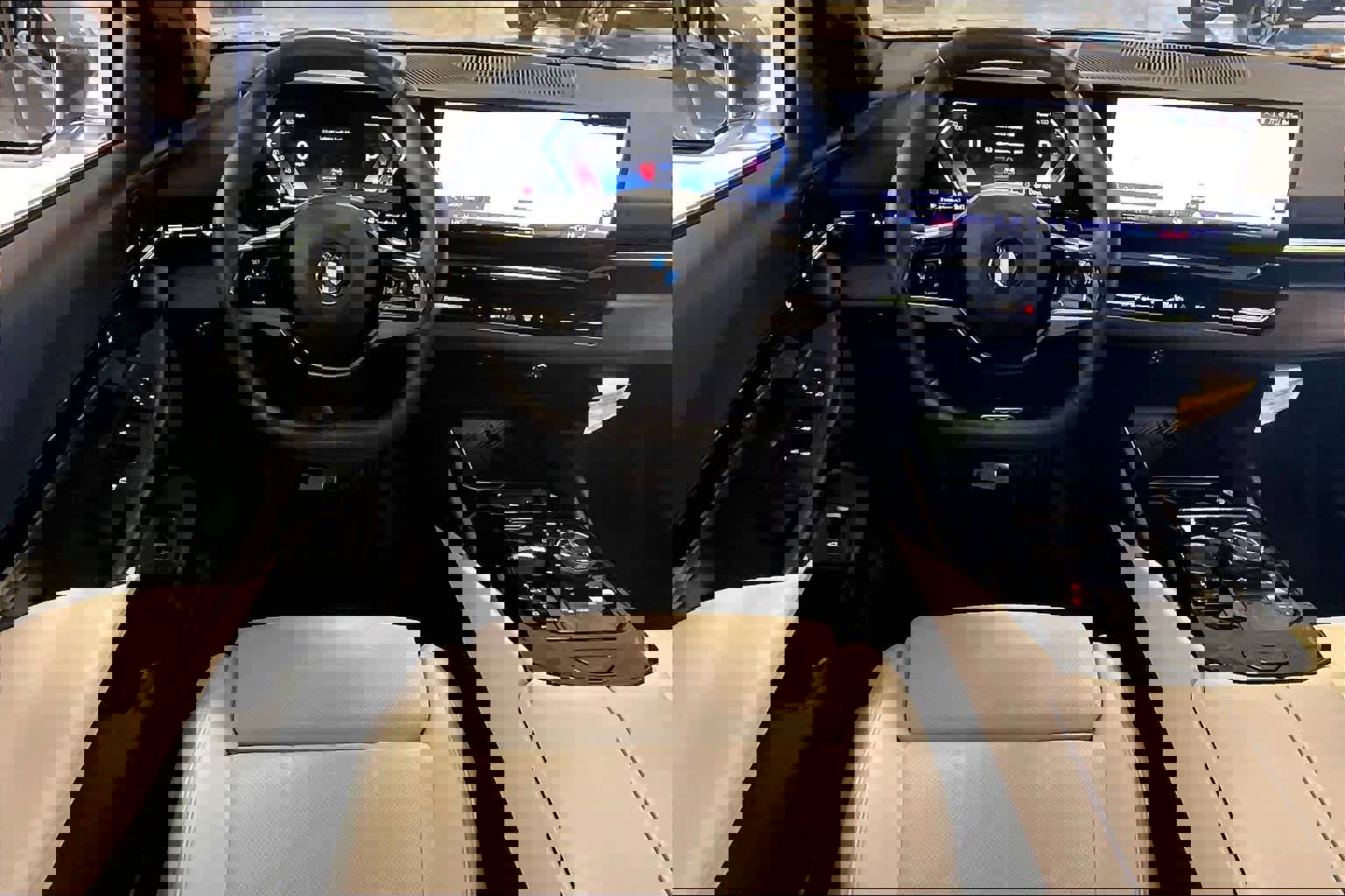 Certified 2025 BMW 530i 530i image 5